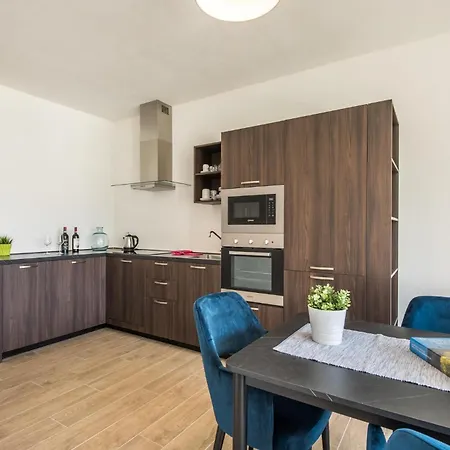 Apartment In With Sauna *